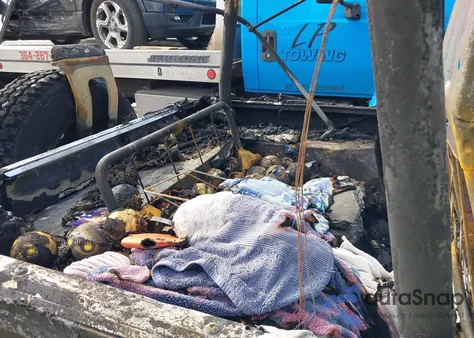 1995 Jeep Wrangler / Yj S/Rio Grande z USA, uszkodzony, nr VIN 1J4FY19P4SP290935